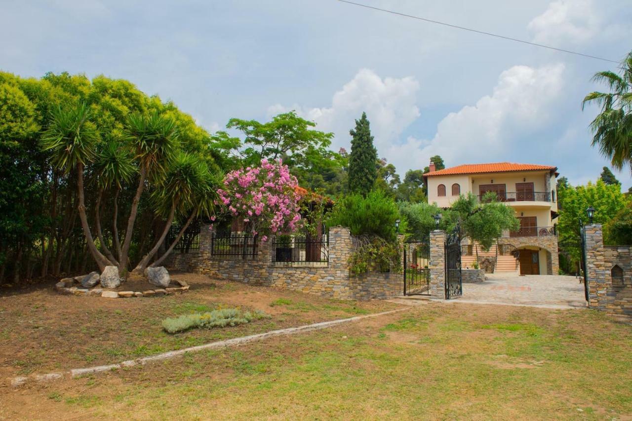 Villa Anna Nea Skioni Exterior photo